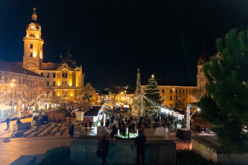 2025_11_28_varosi advent megnyito_14.jpg